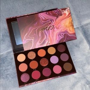 Hipdot zip pressed pigment palette ✨